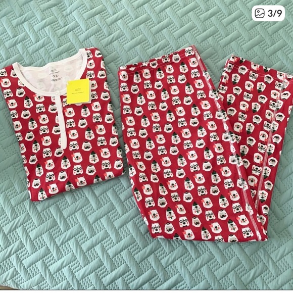 NEW Roller Rabbit Bearry Holidays Pajamas- Size XL - Picture 2 of 3